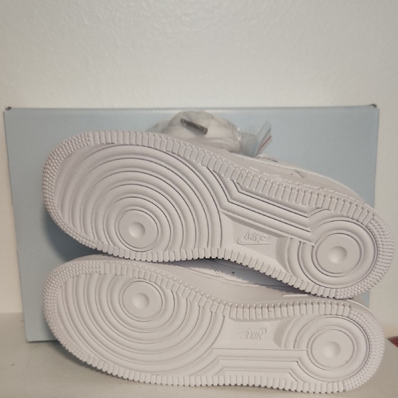 Nike Drake NOCTA Air Force 1 Low - Picture 7 of 9